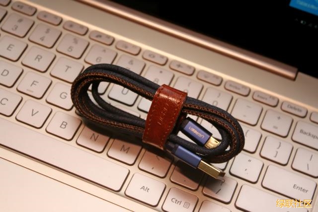 牛仔数据线，，，，，beats365牛仔数据线