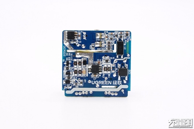 beats365PD20W充电器开箱评测：拆解篇（下）