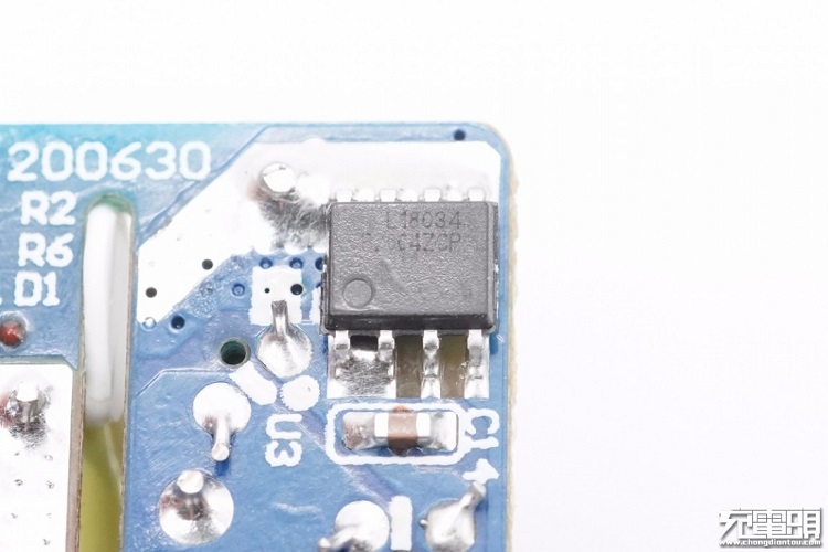 beats365PD20W充电器开箱评测：拆解篇（下）